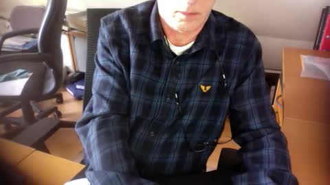 Snapshot of amor2200 chatting on March 1, 3:05 pm Amor2200 online show from March 1, 3:05 pm