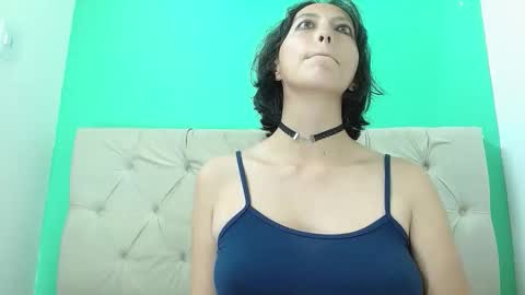 amoremerchmar online show from May 16, 10:36 am