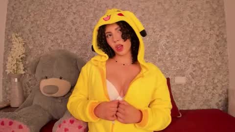 Amy online show from March 22, 8:24 pm