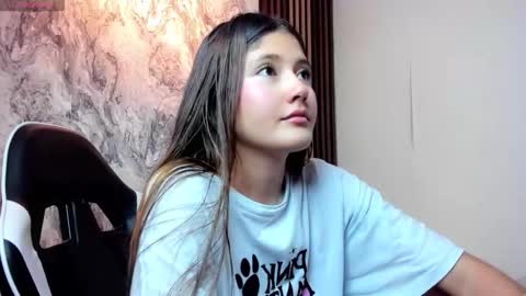 Amy online show from December 5, 8:39 pm