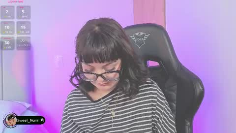 Hello I am Allison Welcome to my room and let is  have a good time together whith me online show from June 26, 9:09 pm