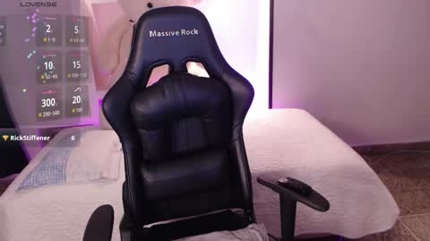 Mia Cristancho online show from February 20, 10:23 pm