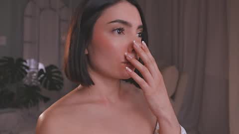 Amy Armstrong online show from April 5, 11:13 pm