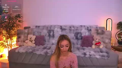 amykentt online show from July 24, 2:58 pm