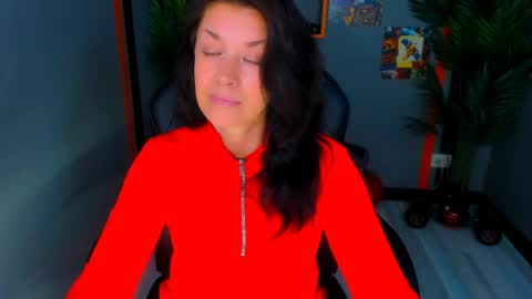 Ana online show from March 25, 2:02 pm