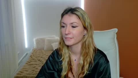 anaayss online show from February 2, 5:59 am