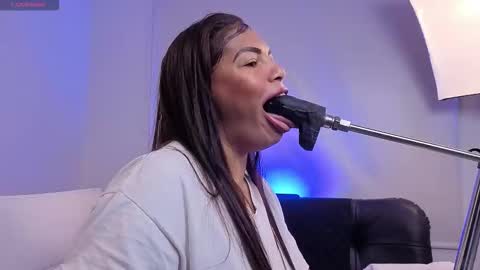 Anabel Alice Gandara online show from February 20, 11:01 am