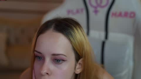 PLAYHARD054 online show from October 4, 11:19 am