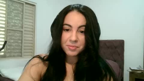 anabelenogueira1 online show from March 13, 5:38 pm