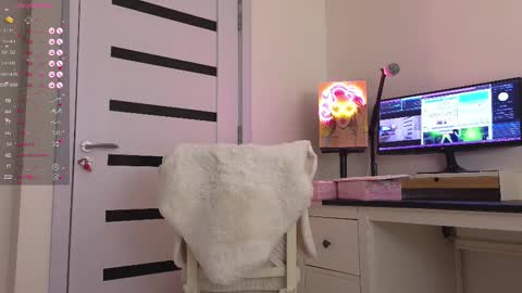 Snapshot of anabelle_wet chatting on March 11, 3:02 pm Annie  online show from March 11, 3:02 pm