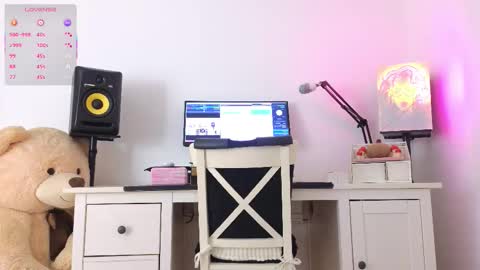 Snapshot of anabelle_wet chatting on September 9, 1:33 pm Annie  online show from September 9, 1:33 pm