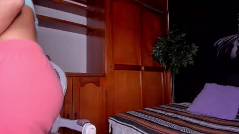 Anahi online show from February 11, 3:21 am