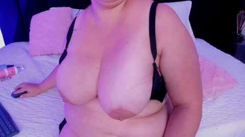 anahifox7 online show from June 5, 4:30 am