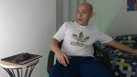 anakin_swalker online show from February 3, 4:25 am