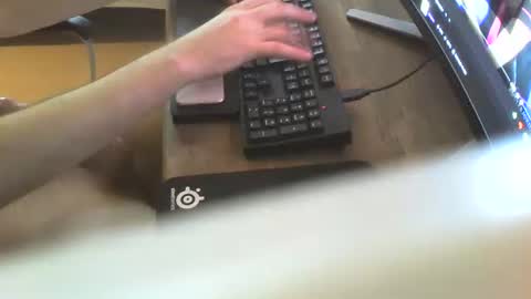 Snapshot of analfuckhole chatting on September 19, 12:09 pm AnalFuckHole online show from September 19, 12:09 pm