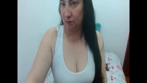 anamaria288 online show from May 19, 11:50 am