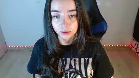 Snapshot of anarosse__ chatting on September 10, 1:50 am ana 3 online show from September 10, 1:50 am