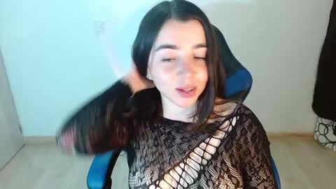 Snapshot of anarosse__ chatting on March 10, 10:45 pm ana 3 online show from March 10, 10:45 pm