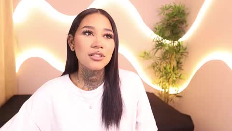 anaya_olyx online show from September 30, 6:02 am
