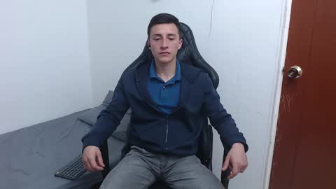 AnddyFetiish online show from February 19, 12:57 am