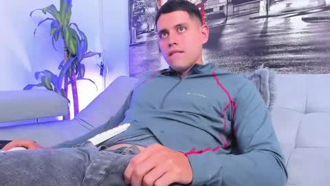 Snapshot of ander_perez chatting on February 27, 5:37 pm ANDER online show from February 27, 5:37 pm