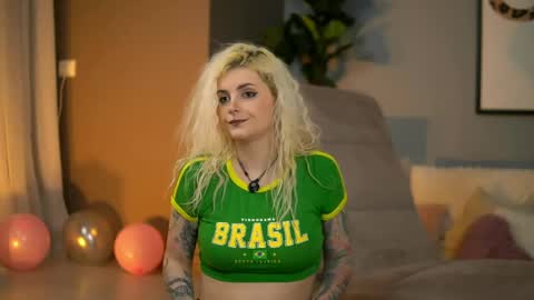 Rosse online show from April 21, 9:49 am