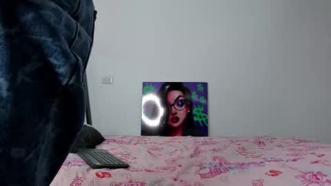 Andrea Cherry online show from September 28, 4:27 pm