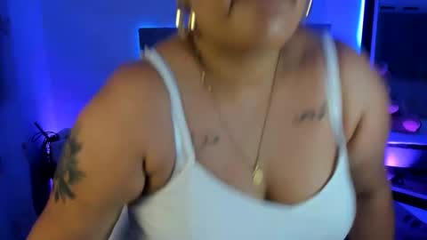 andreaakinky online show from November 9, 8:51 am