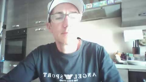 Snapshot of andrean1977 chatting on October 1, 10:14 am andrean1977 online show from October 1, 10:14 am