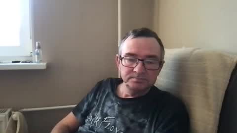 Snapshot of andreass60 chatting on January 28, 7:53 am andreass60 online show from January 28, 7:53 am