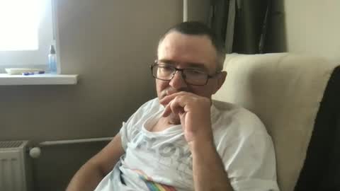 Snapshot of andreass60 chatting on September 9, 10:26 am andreass60 online show from September 9, 10:26 am