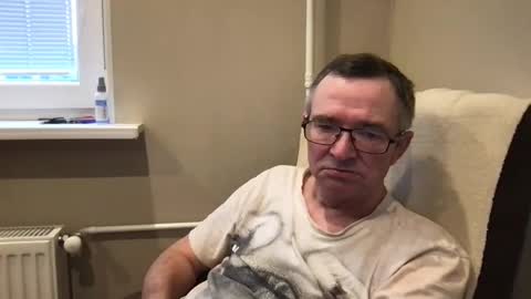 Snapshot of andreass60 chatting on February 7, 7:29 am andreass60 online show from February 7, 7:29 am