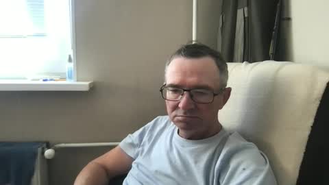 Snapshot of andreass60 chatting on September 12, 7:32 am andreass60 online show from September 12, 7:32 am