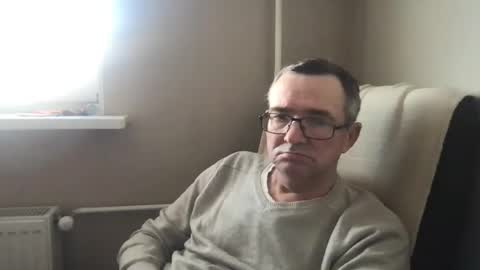 Snapshot of andreass60 chatting on February 13, 11:17 am andreass60 online show from February 13, 11:17 am