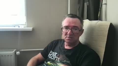 Snapshot of andreass60 chatting on September 25, 8:32 am andreass60 online show from September 25, 8:32 am