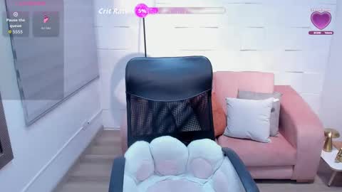 Andre Castaneda online show from February 23, 8:00 pm