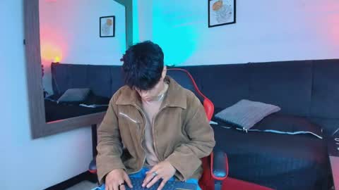 andreew_style_ online show from April 29, 9:19 pm