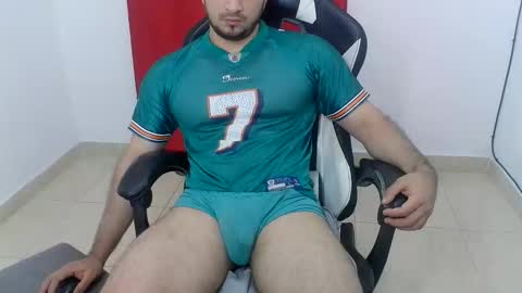 andres180950734 online show from September 23, 11:37 am