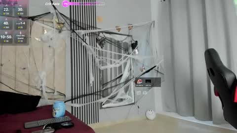 Snapshot of andres_cream chatting on October 20, 12:32 pm andres_cream online show from October 20, 12:32 pm
