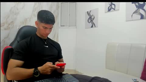 Snapshot of andres_stud chatting on October 11, 4:28 am andres_stud online show from October 11, 4:28 am