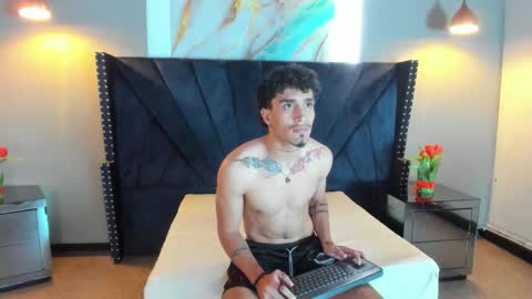 Andres online show from October 27, 7:25 pm