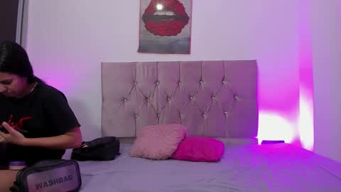 andretiiandcamila online show from September 16, 12:40 pm