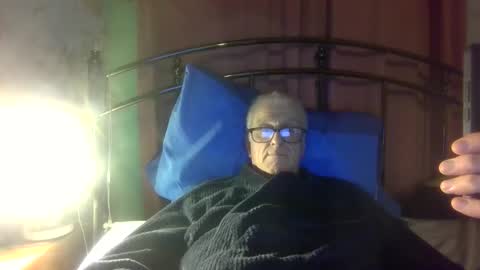 Andrew online show from February 15, 10:52 pm