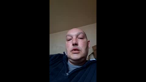 andrew45790156435 online show from February 7, 8:47 pm