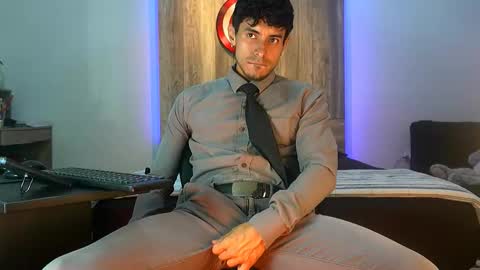 Andrew online show from October 30, 1:06 am