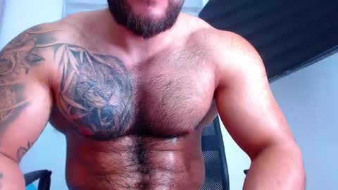 andrew_holden__ online show from March 4, 1:23 am