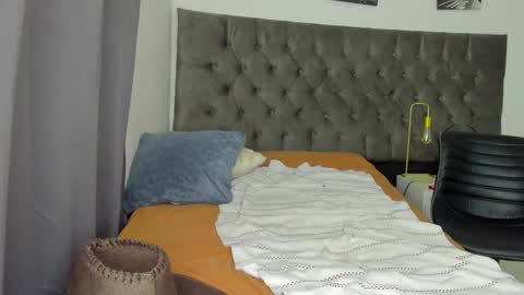 andreww online show from February 14, 4:20 pm