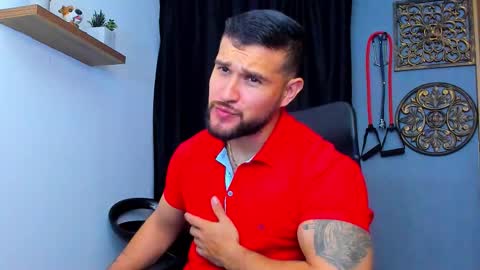 Andrew Diaz online show from February 8, 7:23 am