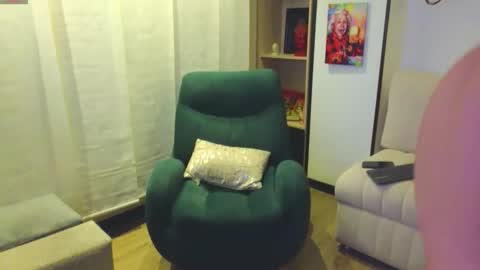 Snapshot of andrewfame chatting on September 15, 2:35 am Andrew online show from September 15, 2:35 am
