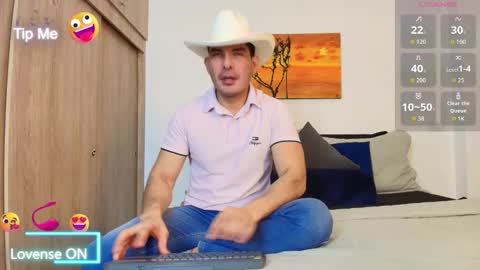 andrewstelee online show from November 29, 9:22 pm